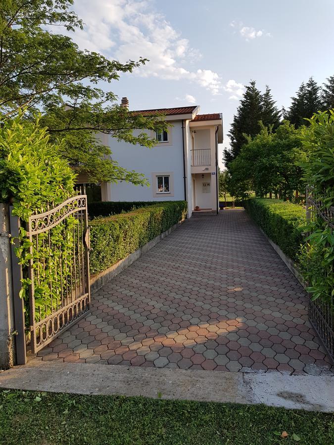 Guest House Kravica Ljubuški Esterno foto